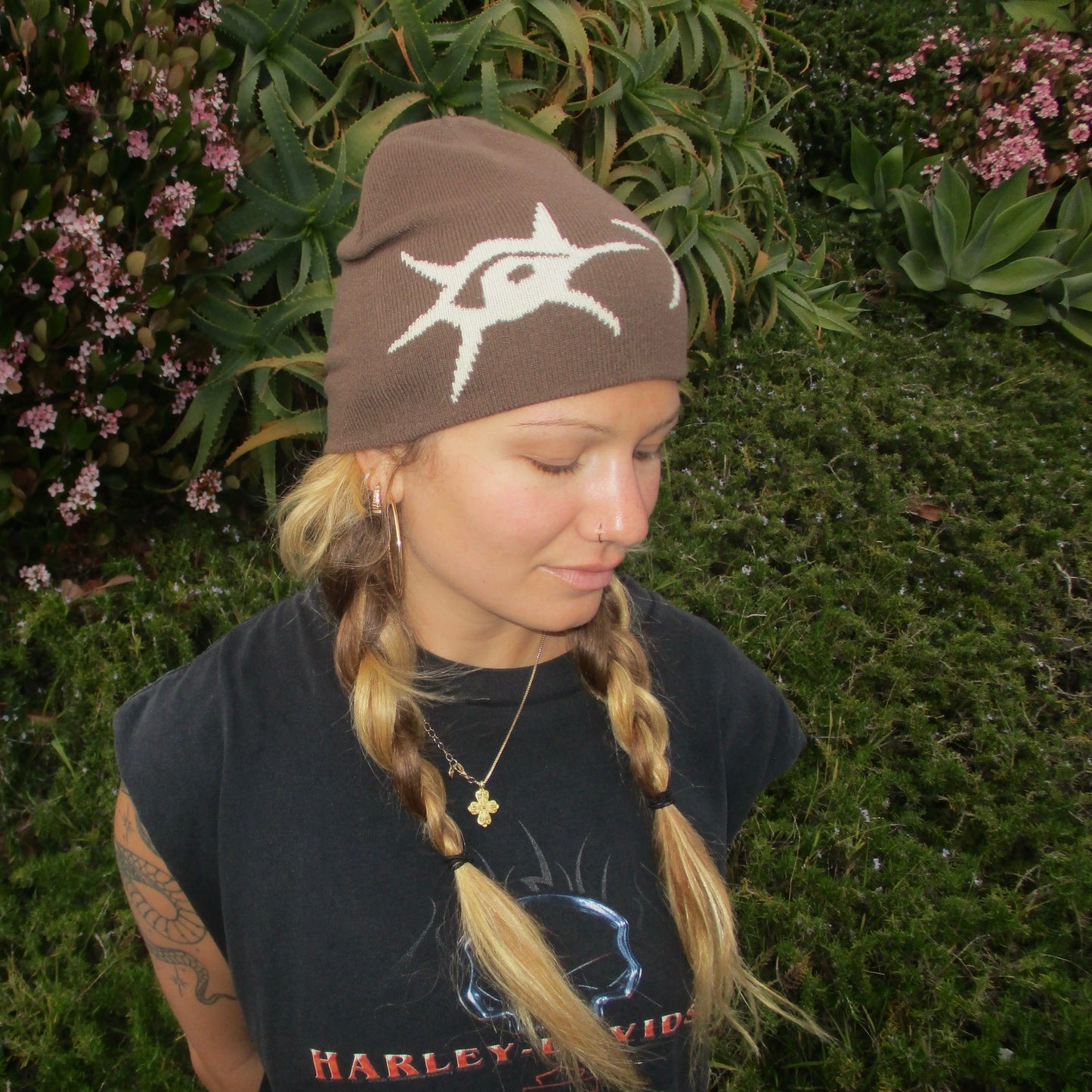 BROWN BEANIE